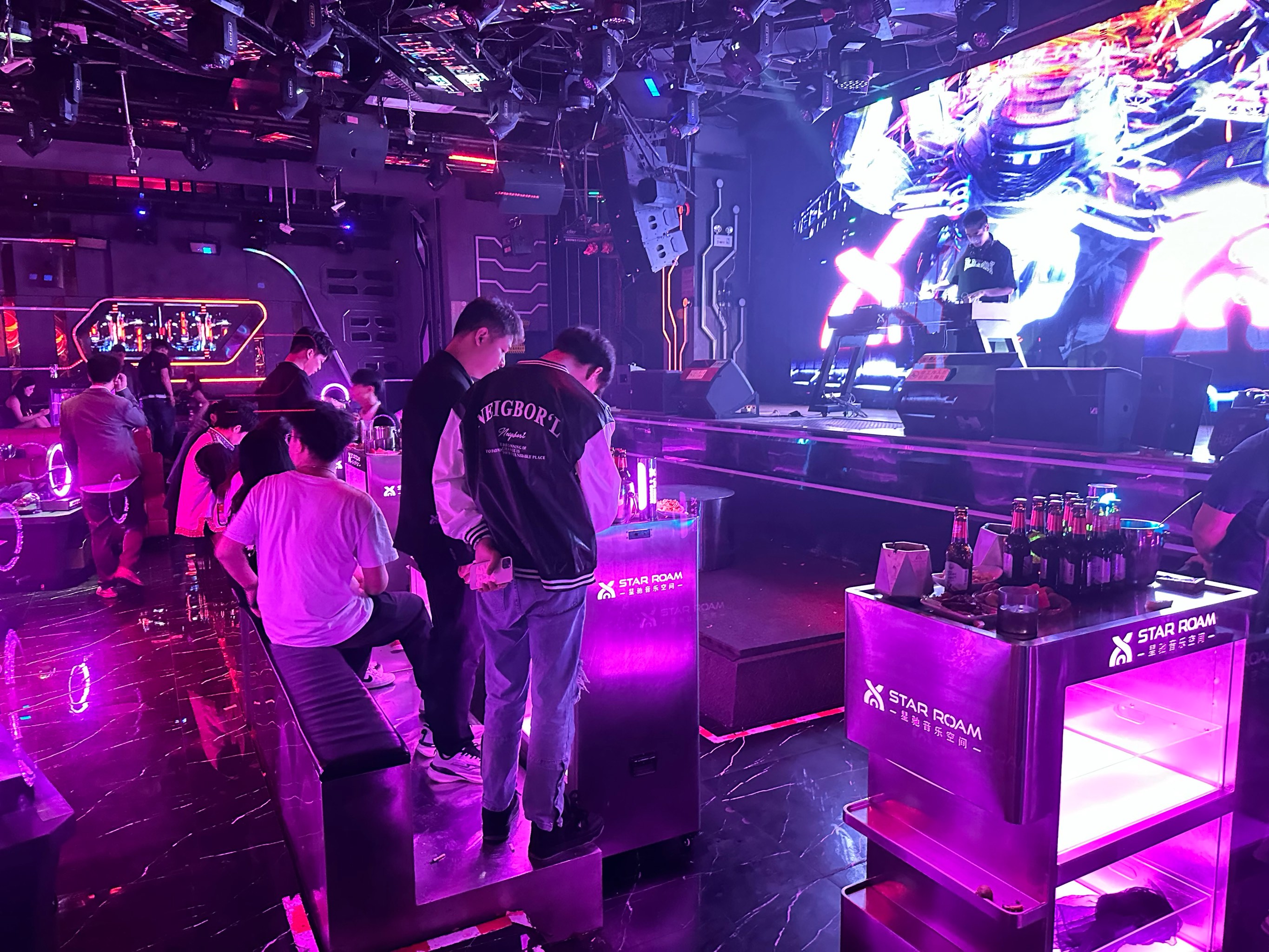 南阳商务ktv价格是多少一个小时-社旗县ktv预订